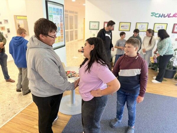 555457920_750614907972764_3780698607859828216_n